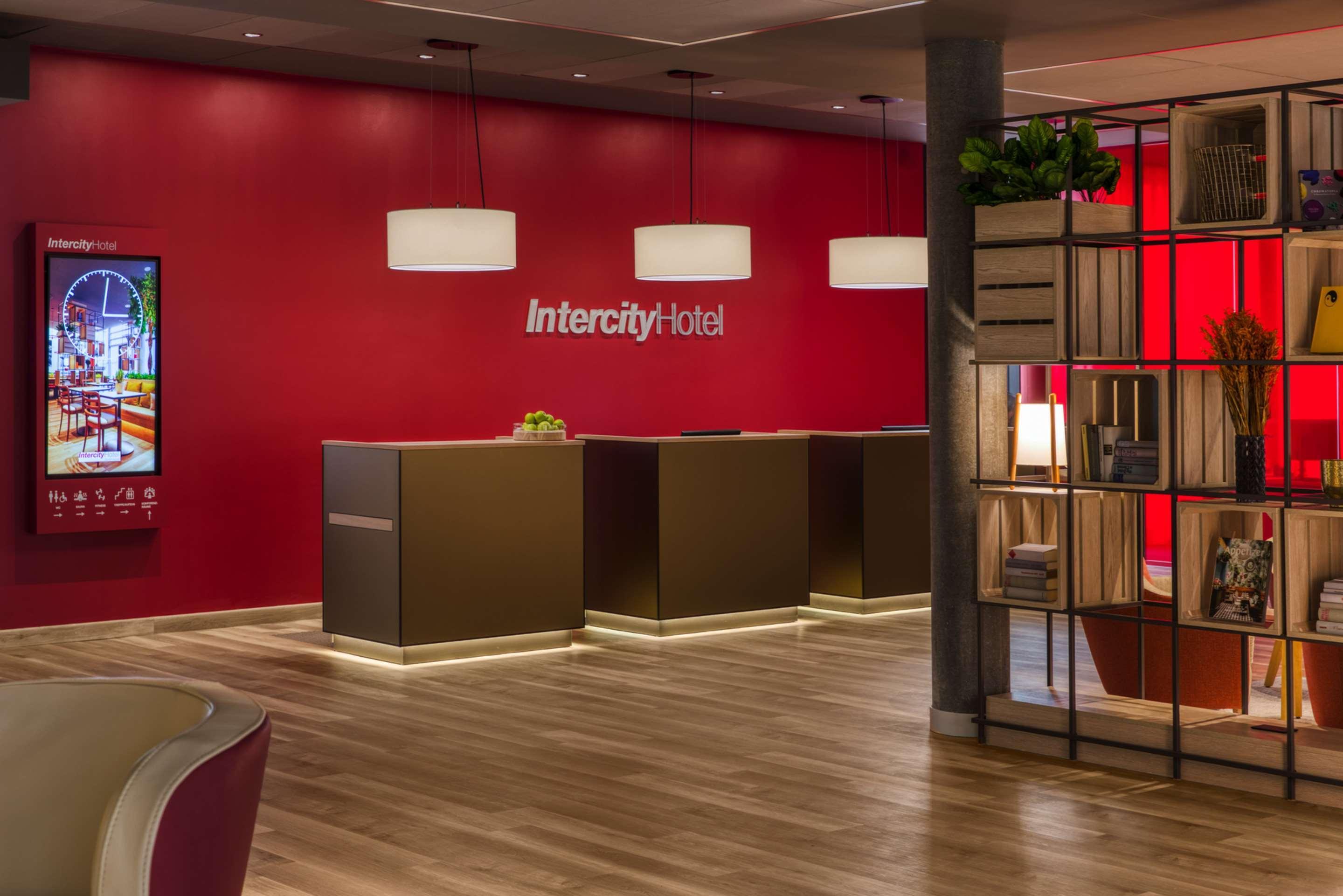 Intercityhotel Zurich Airport รุมลัง ภายนอก รูปภาพ